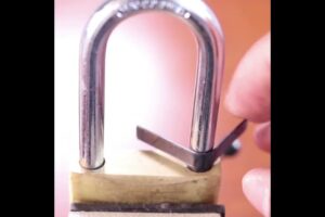 Descubre cómo abrir un candado fácilmente con una herramienta neumática: todo lo que necesitas saber