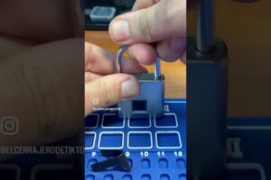 Descubre la técnica de reprogramación de llaves electrónicas para abrir un candado en segundos